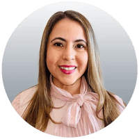 yesenia flores headshot